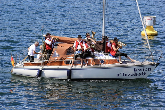 从他们的故 从他们的故